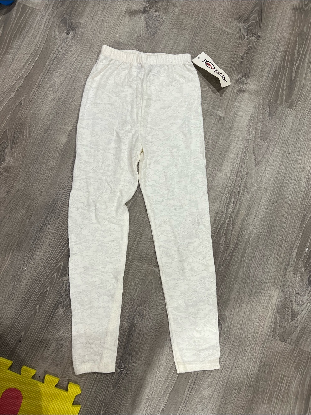 Vintage Totally Me Tickle Me Kids White Lace-Textured Leggings L NWT